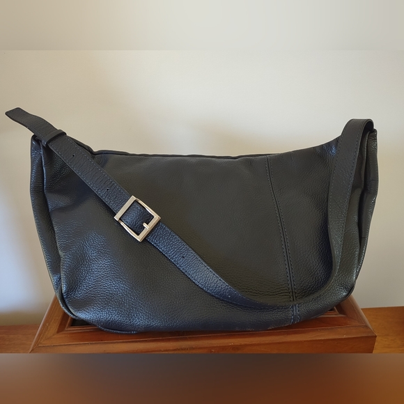 XXL Nappa Leather Crossbody Sling Bag - Picture 2 of 8